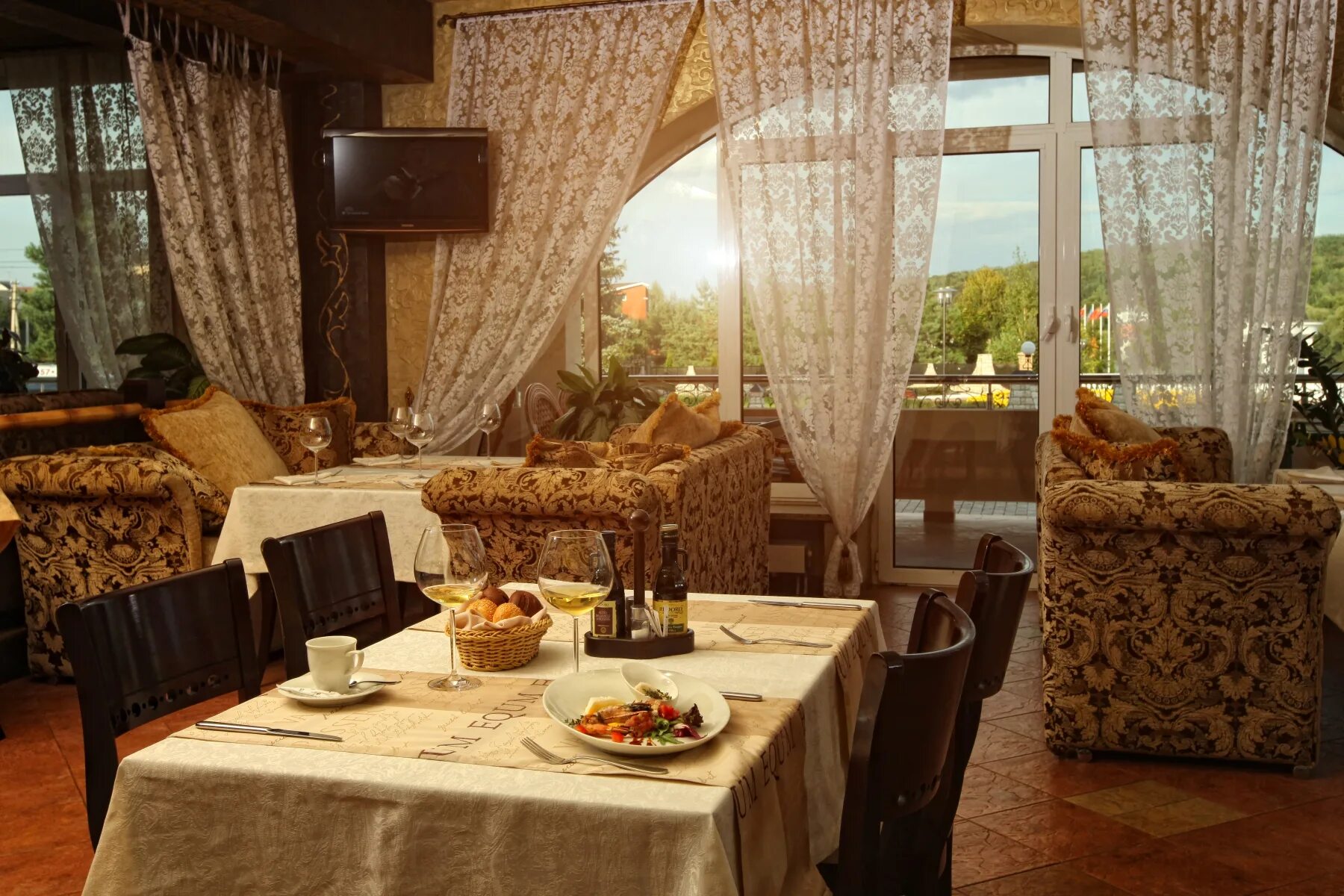 ресторан берег москва строгино. ресторан берег москва строгино. ресторан берег. ресторан берег москва строгино. верхнее мячково ресторан белый берег.