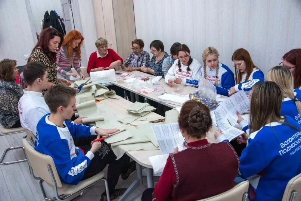 Дети волонтеры. Волонтеры Подмосковья Балашиха. Саратовский ресурсный центр добровольчества. Ресурсный центр добровольчества Сыктывкар. Ресурсные волонтерские центры