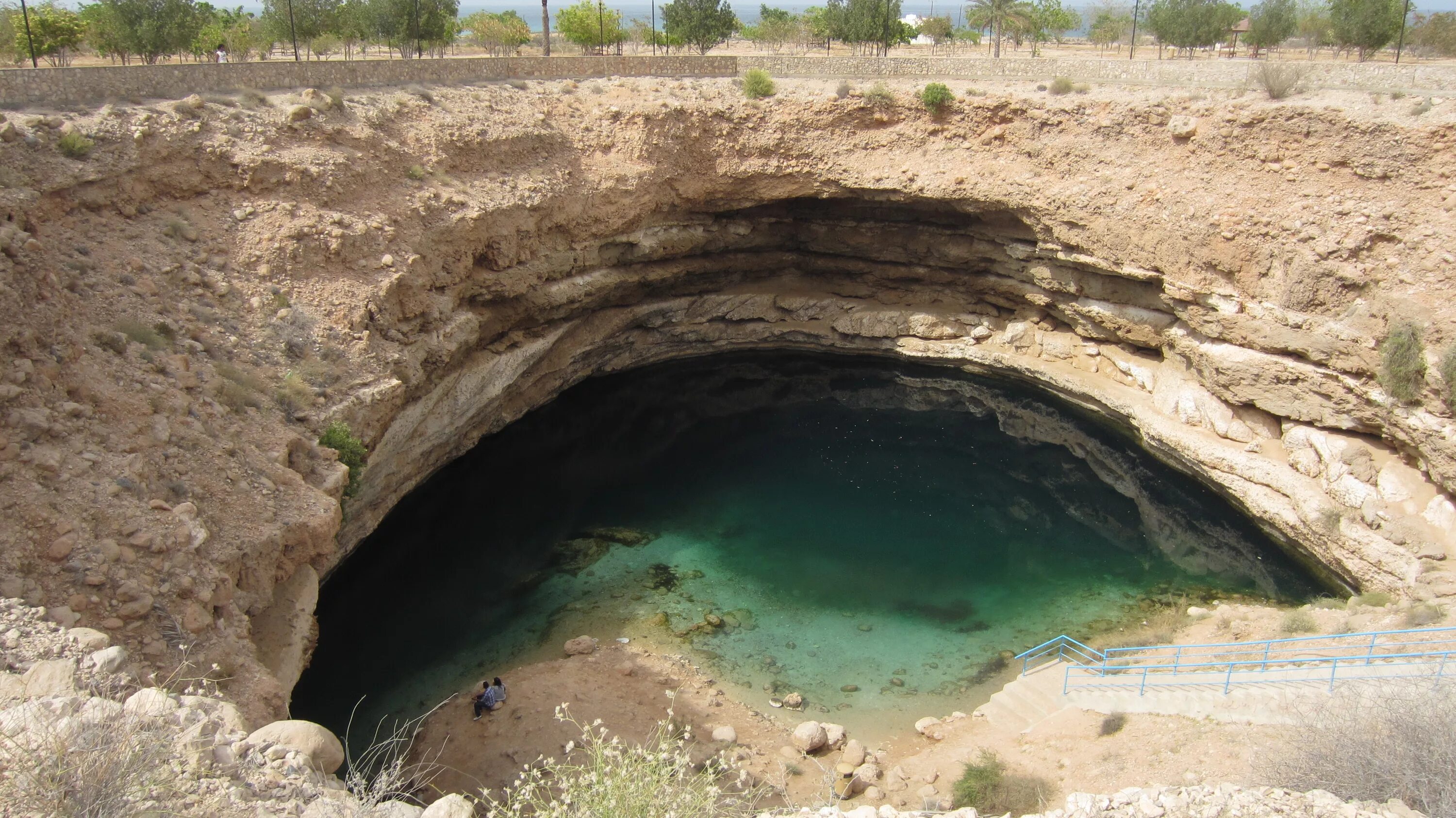 мексиканские карстовые колодцы. карстовые воронки. горный карст крыма заказник. карстовая воронка дайзетта. карстовая воронка 6.