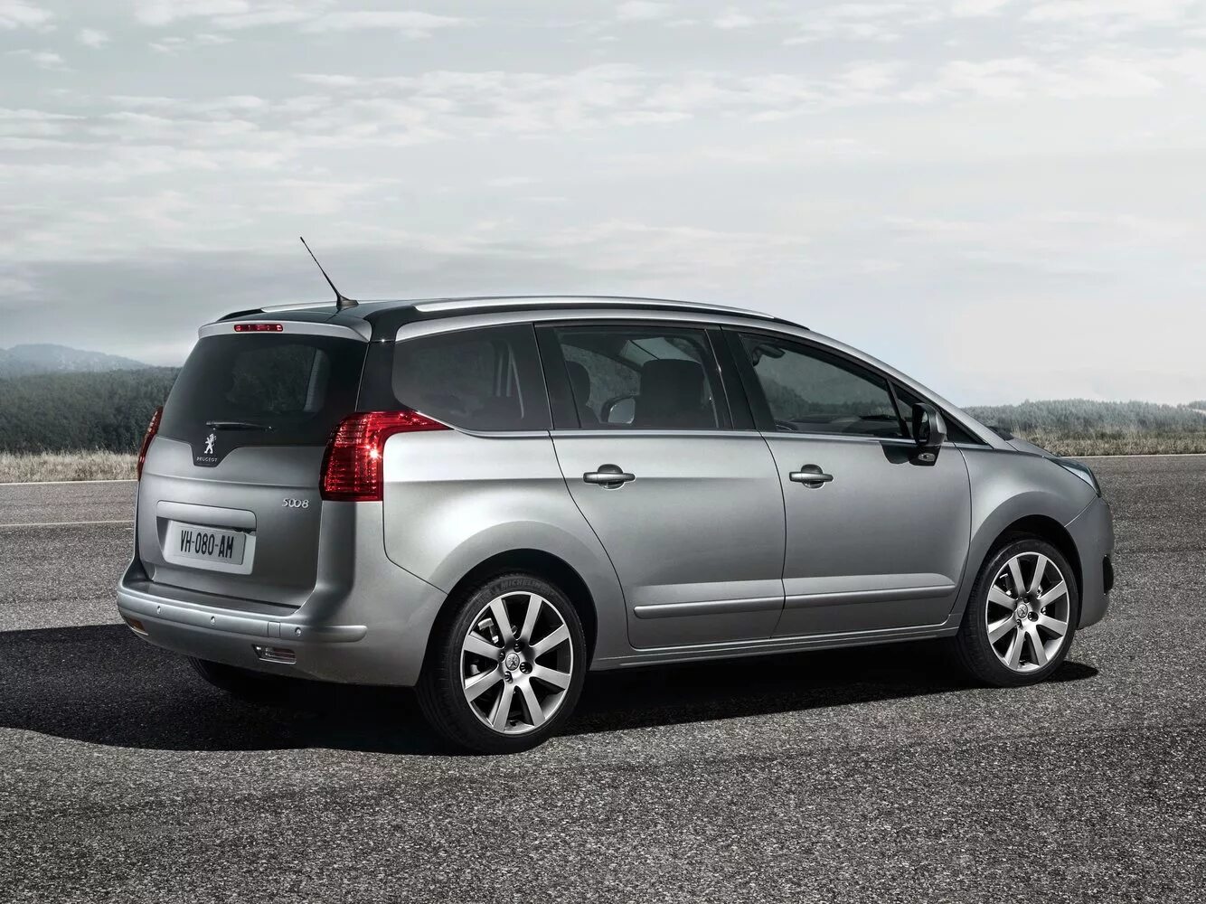Peugeot 5008 2016. Пежо 5008 1. 2. Peugeot 5008 2016. Peugeot 5008 gt line.