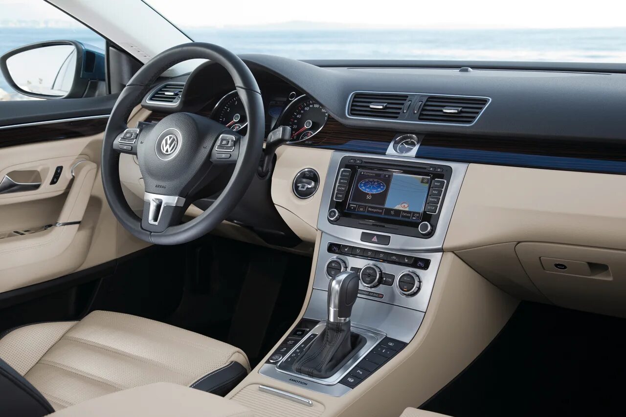 Volkswagen Passat cc 2016 салон. Фольксваген Пассат СС 2012. Фольксваген Пассат СС 2013 салон. Фольксваген Пассат ЦЦ 2014.