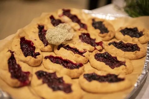 Калитки с брусникой