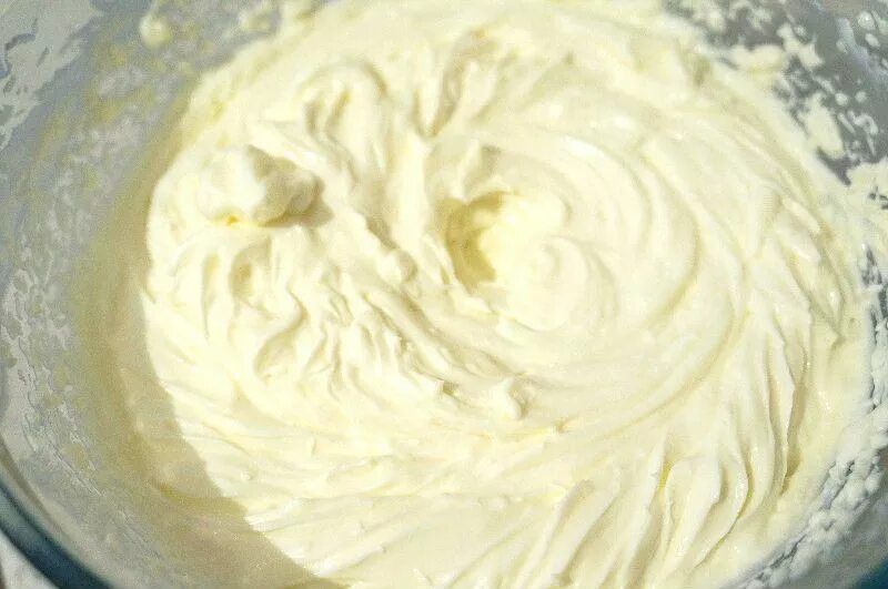 Творожная тесто и творожный крем. Крем-чиз для торта на сливках. Творожный крем для торта. Творог для крема на торт. Творожно масляный крем.