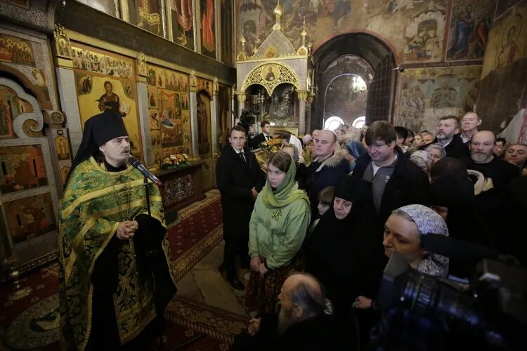 Благочинный Саввино Сторожевского монастыря отец. Духовенство Саввино Сторожевского монастыря. Звенигород монастырь расписание богослужений