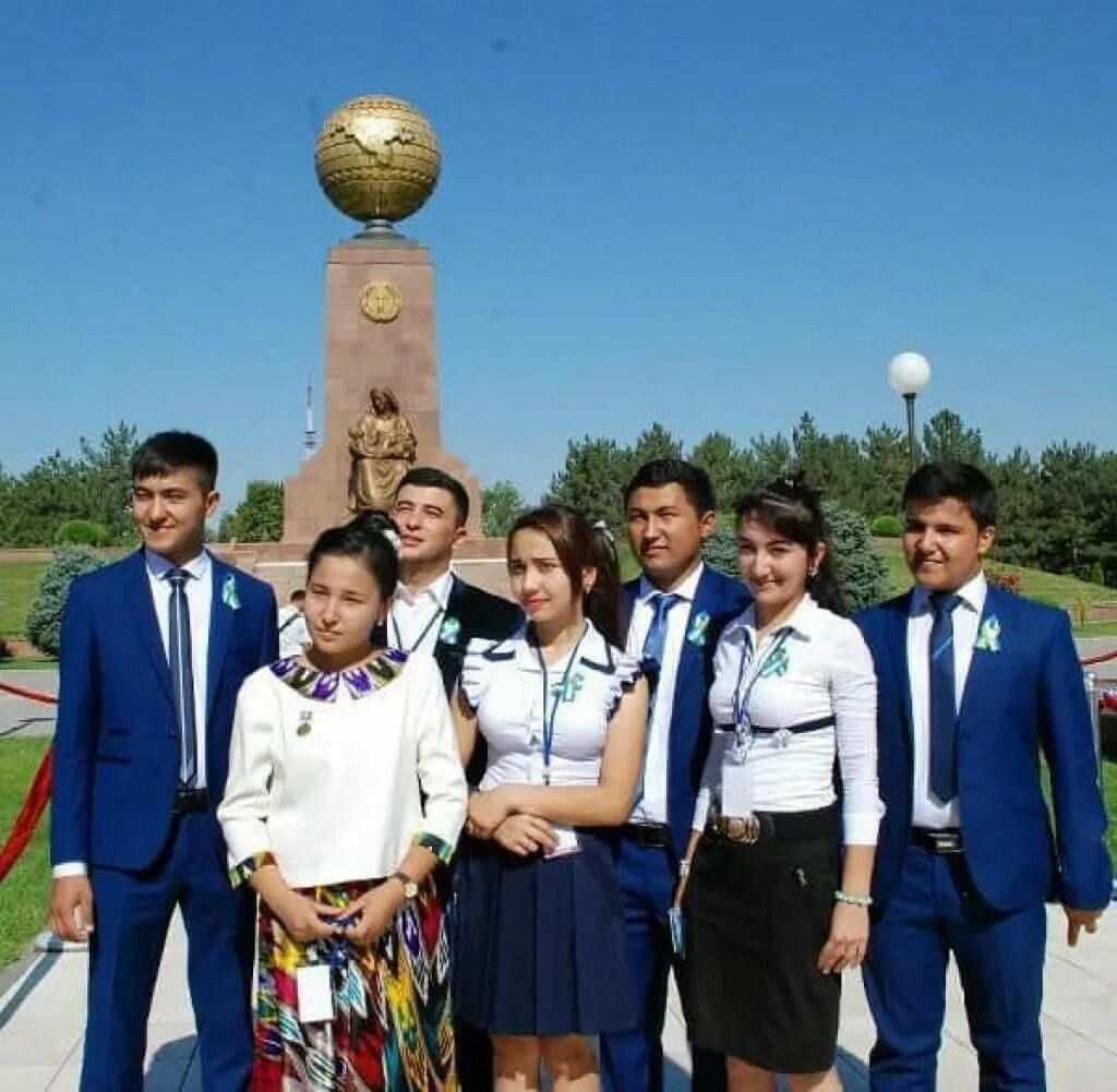 Yoshlar uz