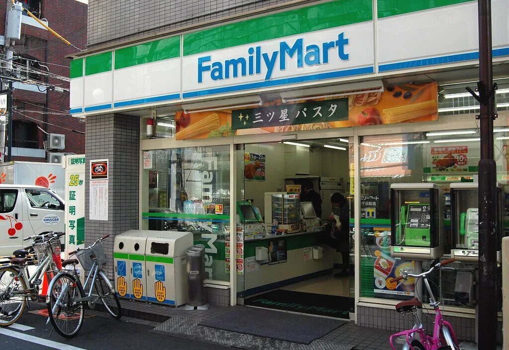 Family Mart магазин Тайланд. 7eleven Family Mart Japan. Фэмили март в Тайланде. Японские минимаркеты. Family mart