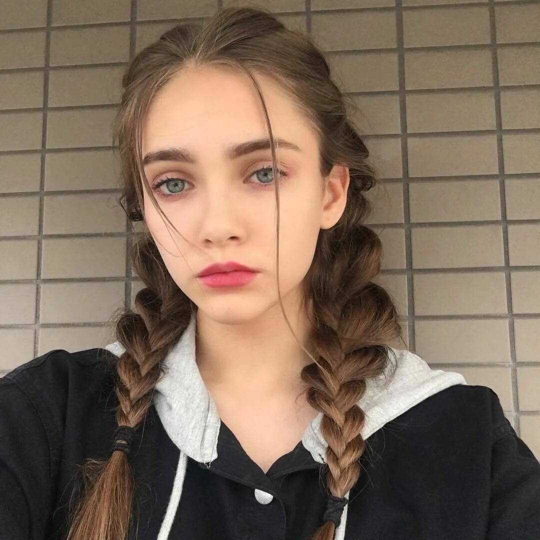 Е девочки