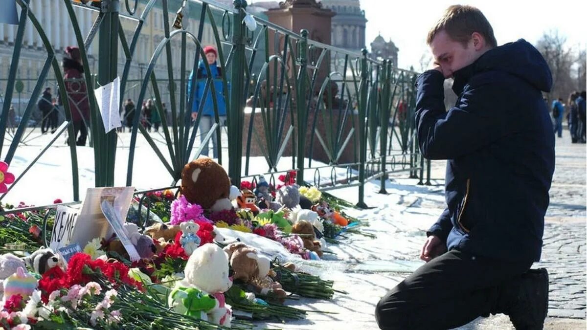 Зимняя вишня Кемерово 2018. Зимняя вишня Кемерово могилы. Плохие новости дня