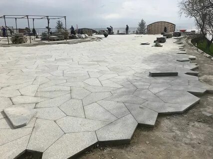 Плитка на бетон на улице