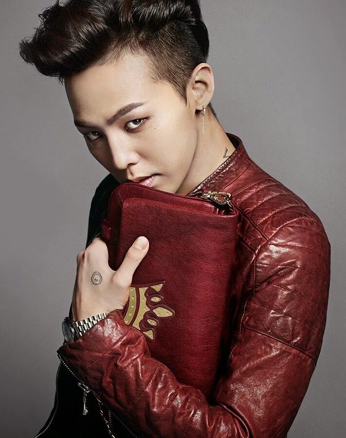 Джи фото. G Dragon. Квон Джи Ен. G Dragon Квон Джи ён. Джиен Биг бэнг.