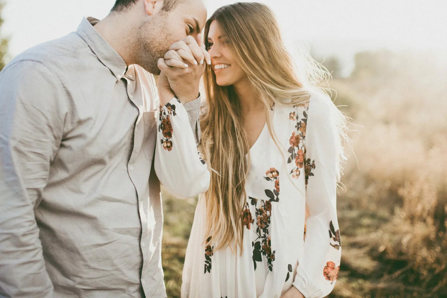 мужская дружба. красивая пара. девочки подруги. путешествие вдвоем. дружеские парные авы.