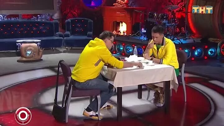 камеди клаб голодные бизнесмены в кафе. камеди клаб странный лес. камеди клаб пушкин в авторском агентстве. камеди клаб голодные бизнесмены в кафе. камеди голодные бизнесмены.