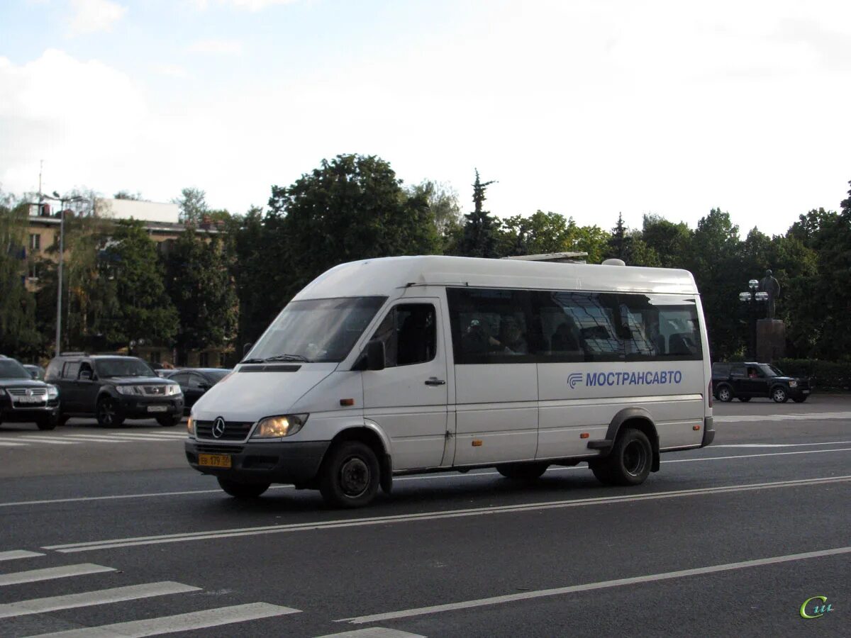 Маршрут 28 мытищи. Автобус 28 Мытищи Королев. Самотлор-НН-323760 Mercedes-Benz. Маршрутки Мытищи. Автобус Мытищи королёв.