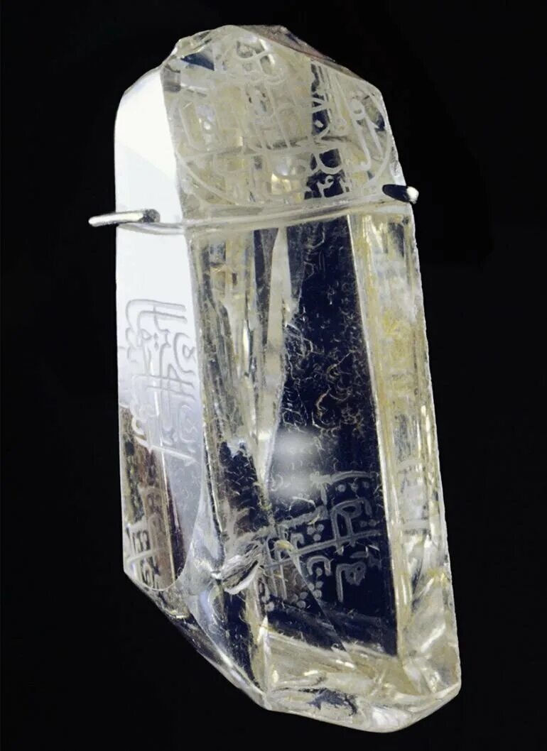 Алмаз шах. Алмаз шах из алмазного фонда россии. Алмаз шах николай 1. Камень шах. Алмаз шах в алмазном фонде кремля.