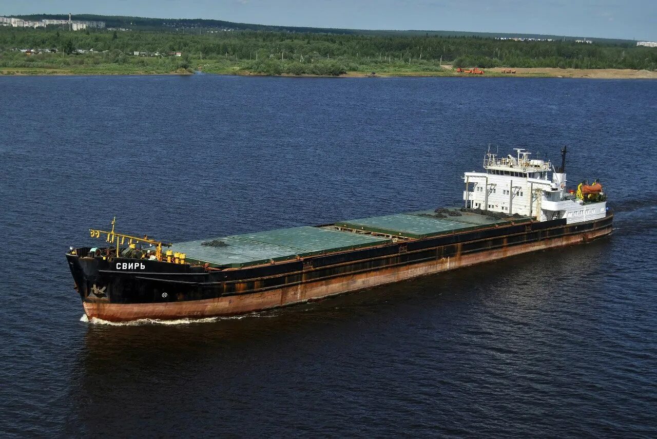 Осадка судов река море. Сухогрузы на свири. судно река море волго дон. речной сухогрузный теплоход.