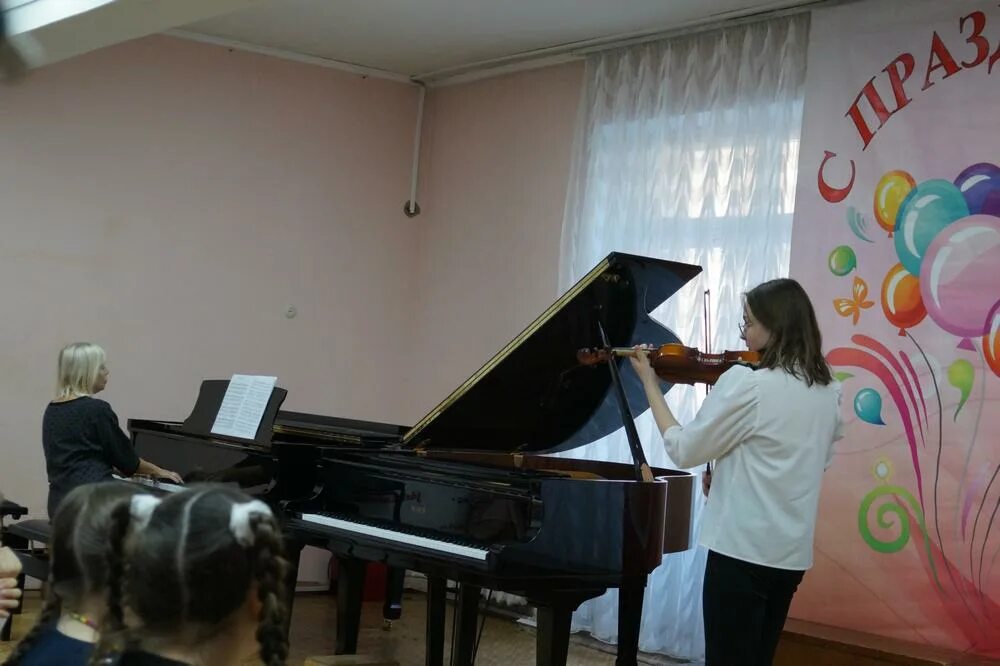 дши 2 курск. дши 2 муром. ребенок победил в конкурсе. дши 2 обнинск. детская школа искусств 2 магнитогорск.