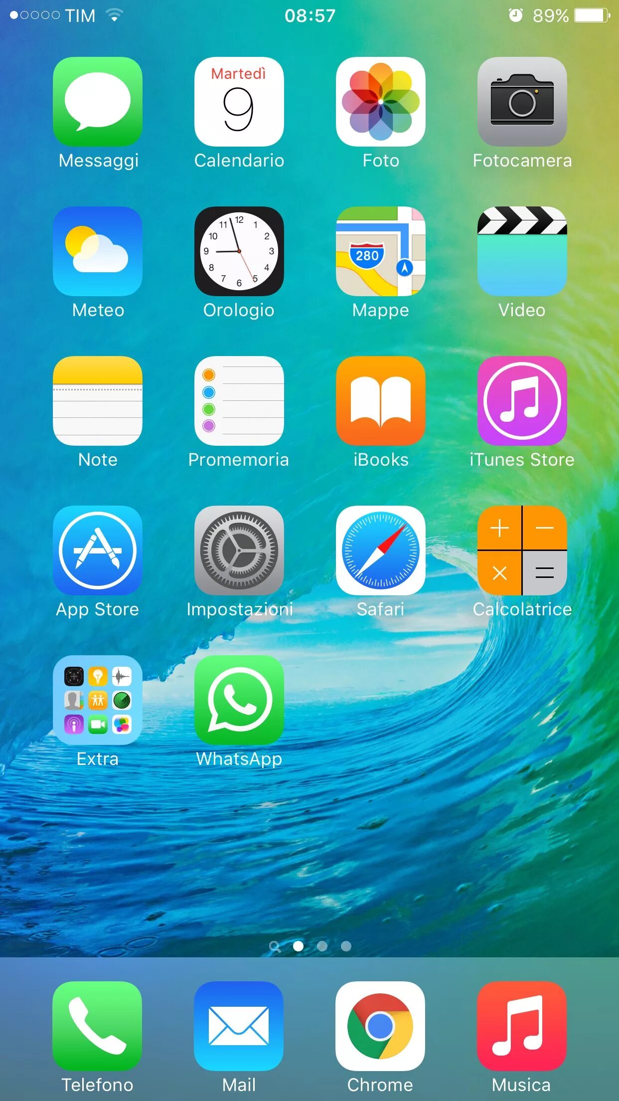 Скриншоты на телефоне poco. Экран iphone 12 снимок экрана. Скрин экрана айфон 6. Экран смартфона с приложениями. Айфон экран с приложениями.