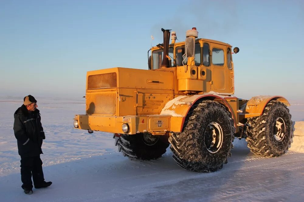 кировец мтз 82. трактор кировец с отвалом. к700 кировец трактор. к-701к-мт. к 700 вахта вакансии.
