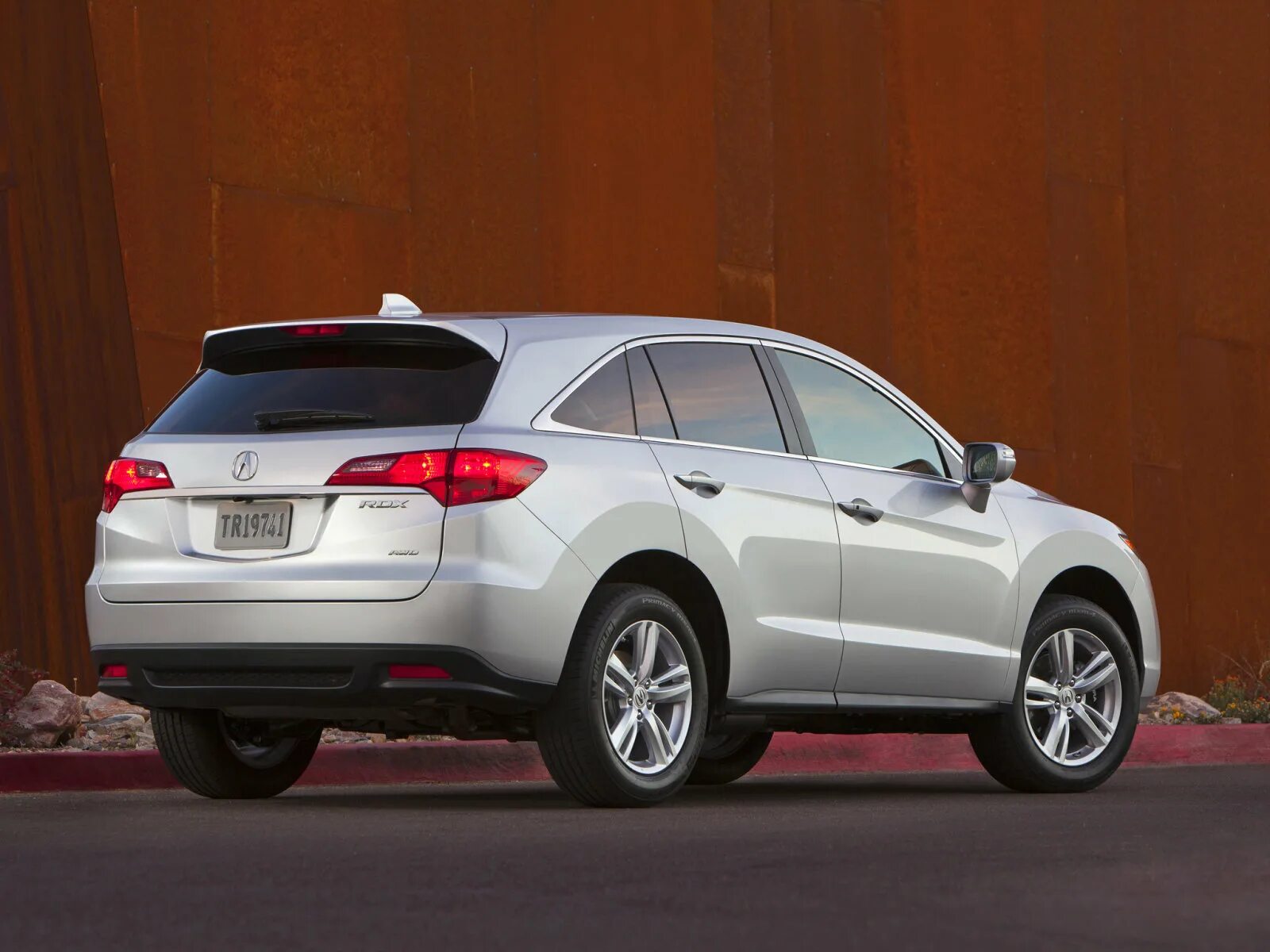 Acura rdx. Acura RDX 2014. Акура РДХ 2012. Машина Acura RDX. Acura RDX 2 2013 – 2015.