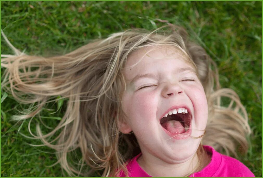 Человек ржет. Раскатистый смех. Человек ржет. Девушка смеется. Мужчина смеется.