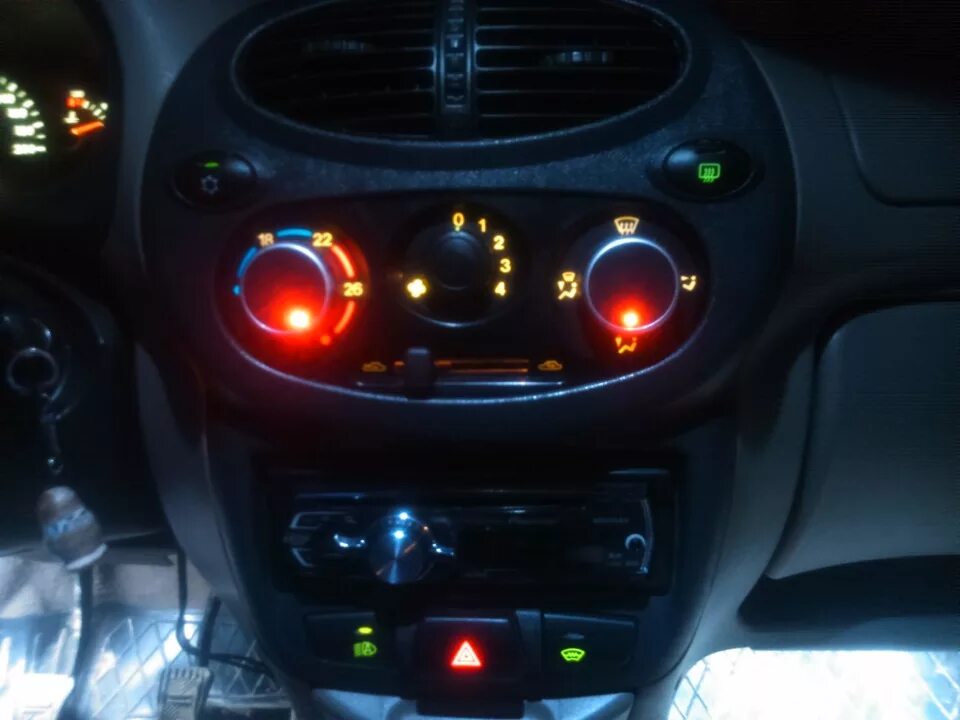 Подсветка печки - Lada Калина хэтчбек, 1,4 л, 2009 года стайлинг DRIVE2