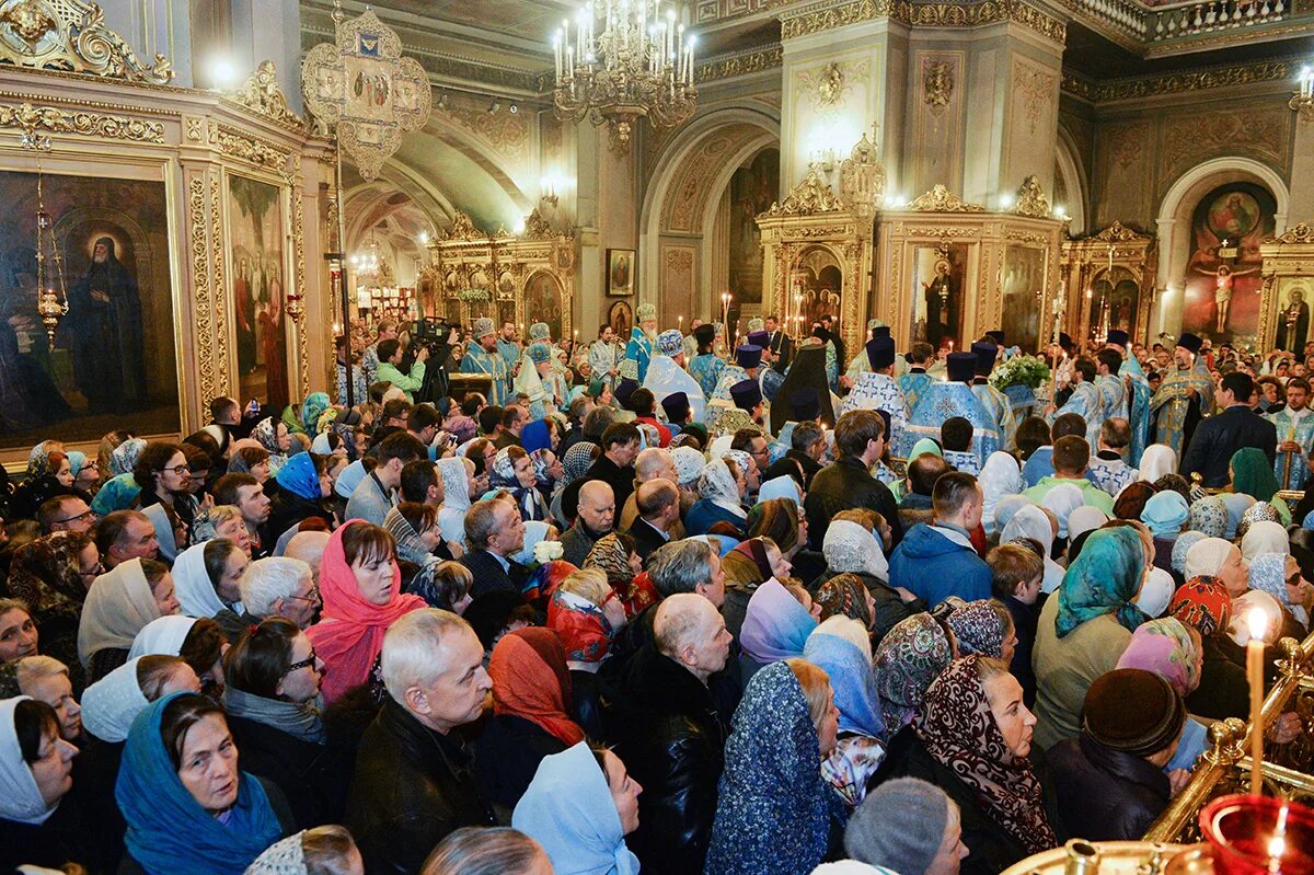 старый новый год в соборе. казанская церковь иркутск 2021 зима-. елоховский собор рождественская служба. казанский кафедральный собор оренбург. с праздником рождества христова.