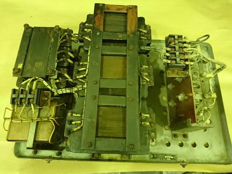 Брн-110. 04. Блок регулирования напряжения. Блок регулируемый 3000. Блок регулирования напряжения генератора брнг купить.