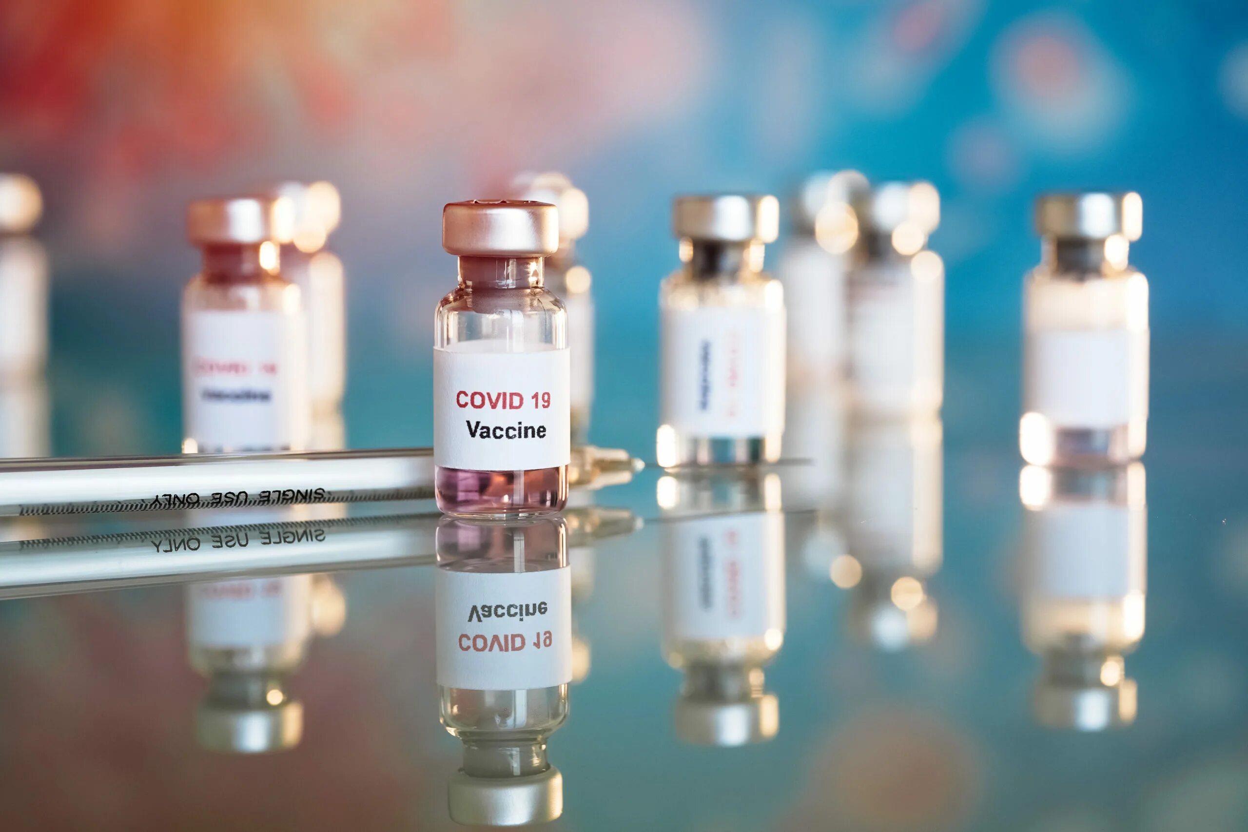 Какая вакцина от covid. Vaccine Covid-19. Вакцинация. Вакцина ковид. Вакцина против коронавируса.