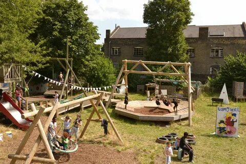 Play yard