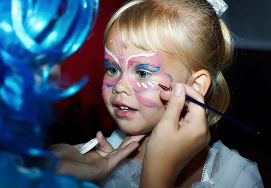 Аквагрим для детей легкий для девочек. Аквагрим детский. Как сделать макияж ребенку. Грим для девочек. Детский грим.