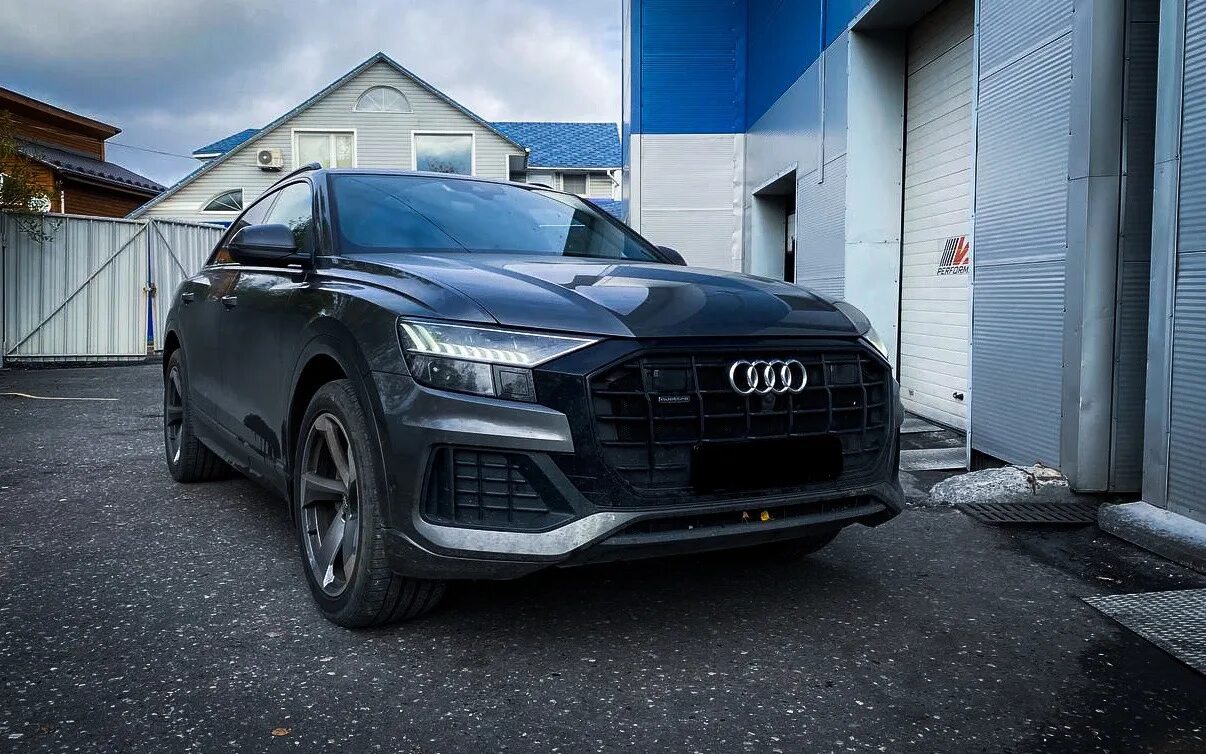 Audi q8 2021. Audi q8 2022. Audi q8 черная. 45tdi 231 л.с Audi Stage 1. Ауди стейдж 1