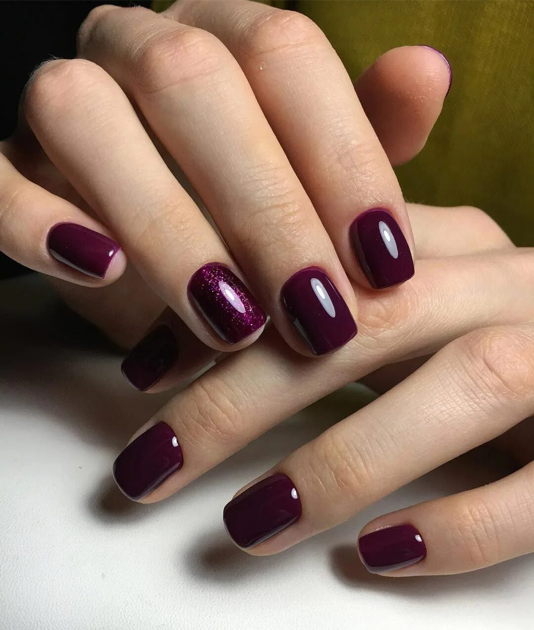 Маникюр фиолетовый с розовым. Однотонный маникюр. Красивый цвет на короткие ногти. Маникюр однотонное покрытие. Насыщенный маникюр на короткие ногти.