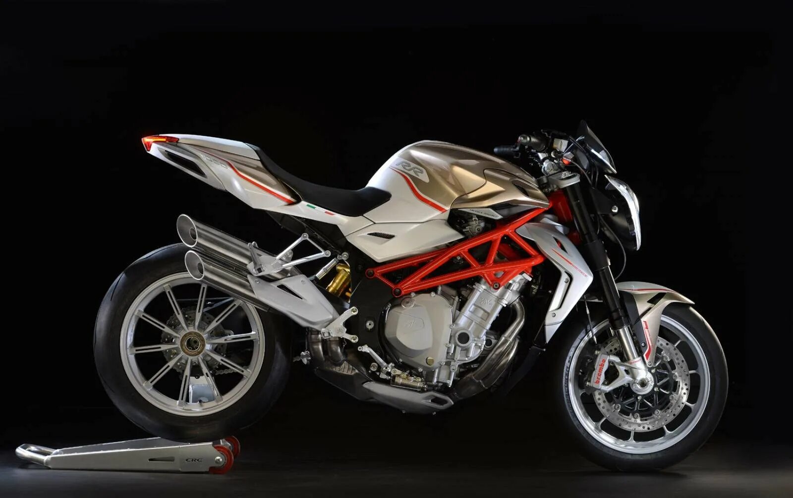 Байк 75 авто. Мотоцикл MV Agusta brutale. MV Agusta 1090rr. MV Agusta brutale 1090 RR 2014. MV Agusta brutale 1090.