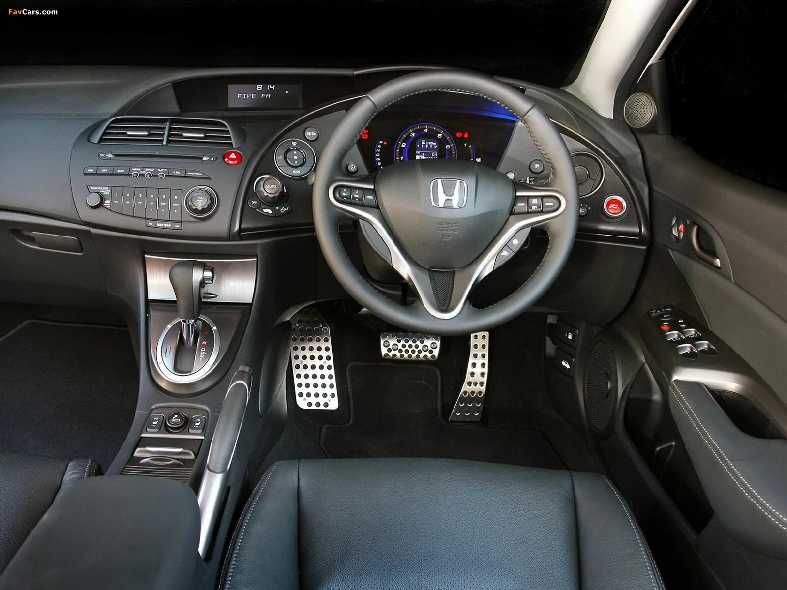 Honda Civic 2008 хэтчбек. Хонда Цивик 2008 салон. Honda Civic 8 хэтчбек салон. Honda Civic 2008 хэтчбек салон. Хонда цивик хэтчбек 2008