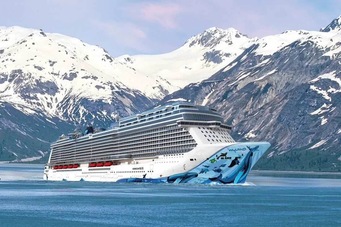 Круизный лайнер Норвегия. Norwegian Bliss лайнер. Круизные лайнеры Norwegian Cruise. Круизные лайнеры Северной Норвегии.