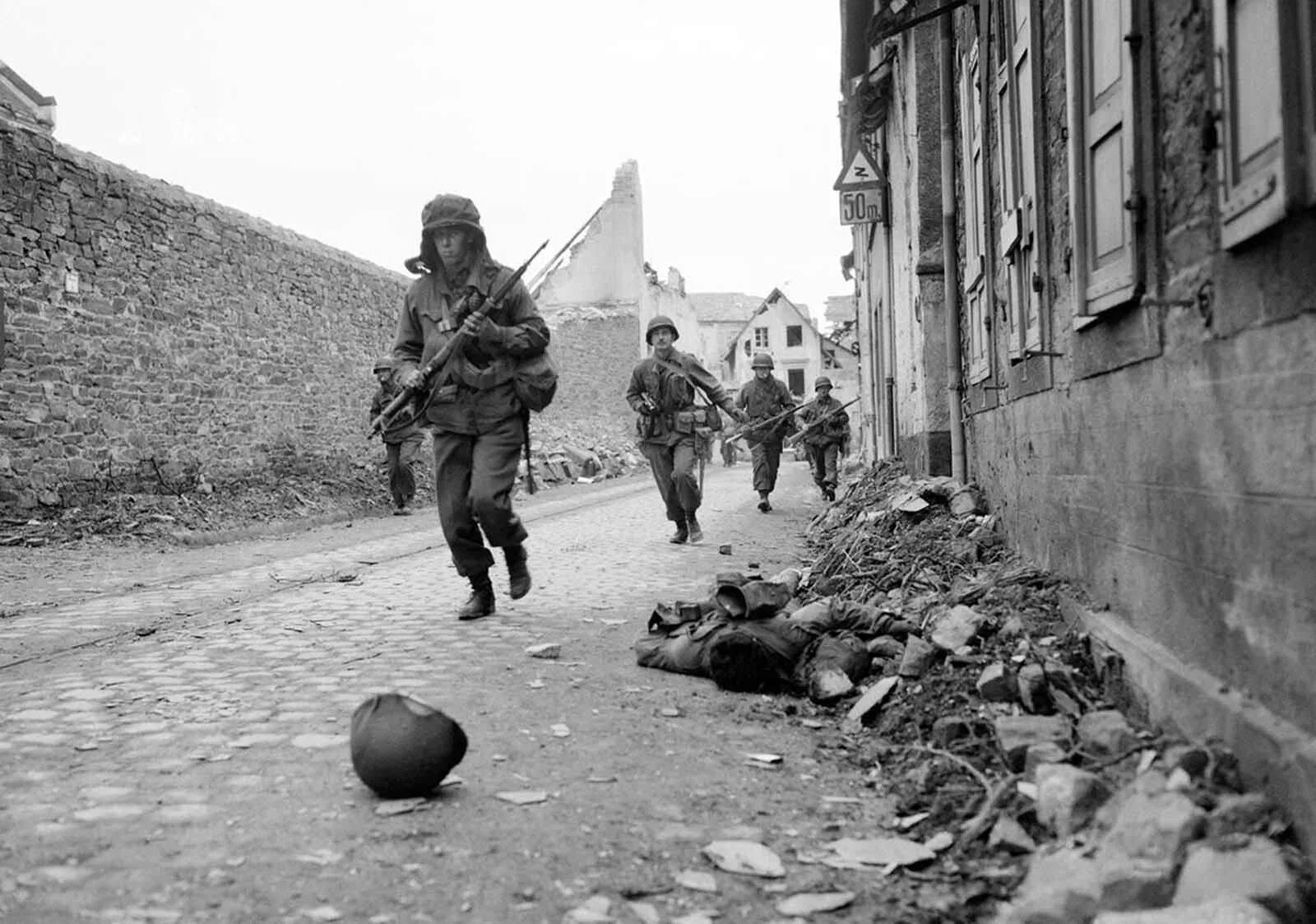 Фотографии второй мировой войны. Германия 1945 падение нацистской Германии. Война 2 мировая война. Хроника второй мировой.