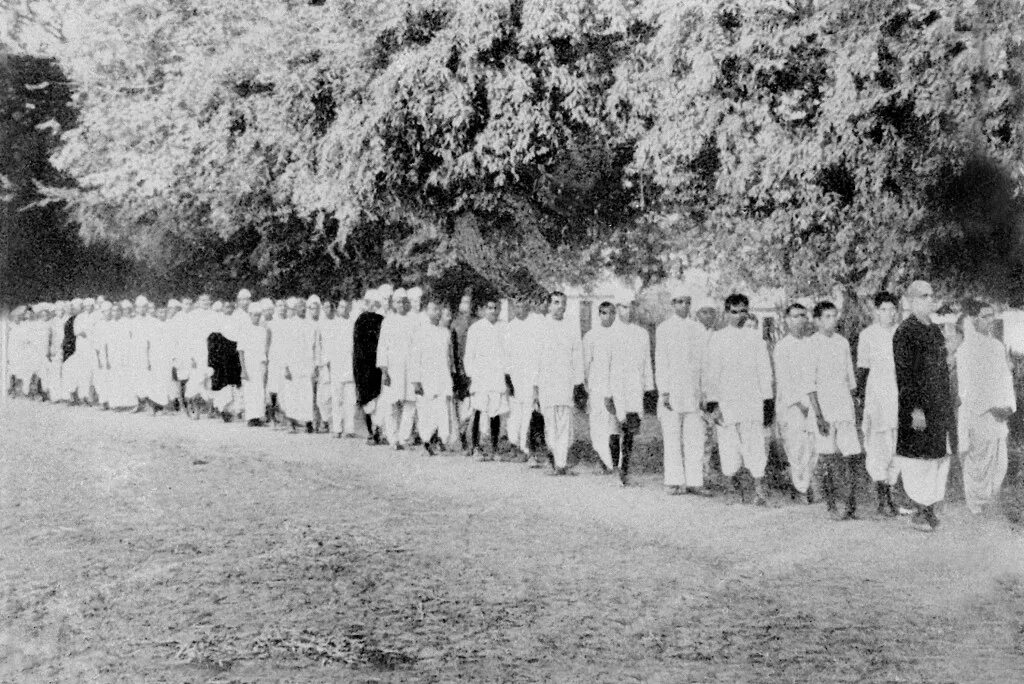Соляной поход в индии дата. Соляной поход м ганди 1930 г. соляной поход в индии.