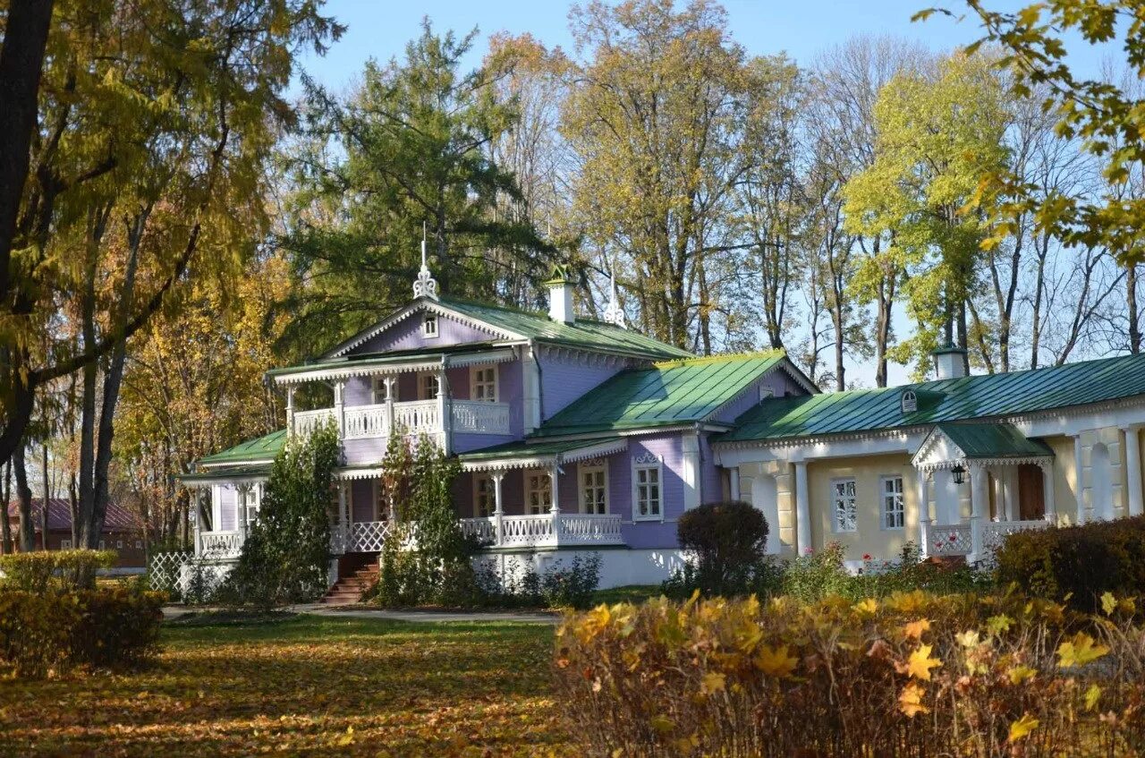 Есенин дом в константиново. Сайт музея константиново. А. Село константиново музей есенина. Дом музей есенина в константиново.