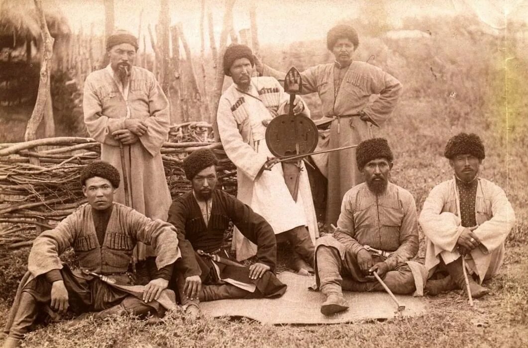 История происхождения ногайцев. Традиции ногайского народа. Ногайцы 19 век. Кочевое население предкавказских степей ногайцы туркмены. Ногайцы место проживания.