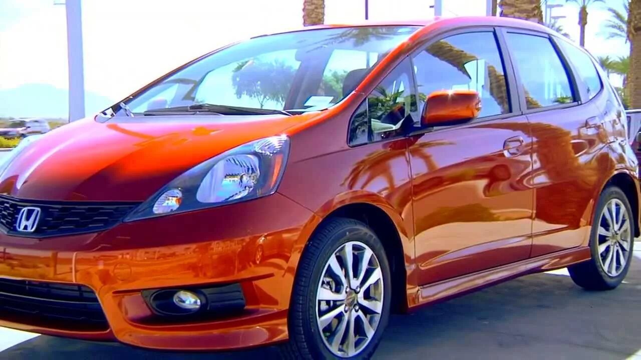 Фит 2012 год. Honda Fit 2012. Honda Fit RS 2012. Honda Fit Hybrid 2012. Honda Fit ge6 2011.