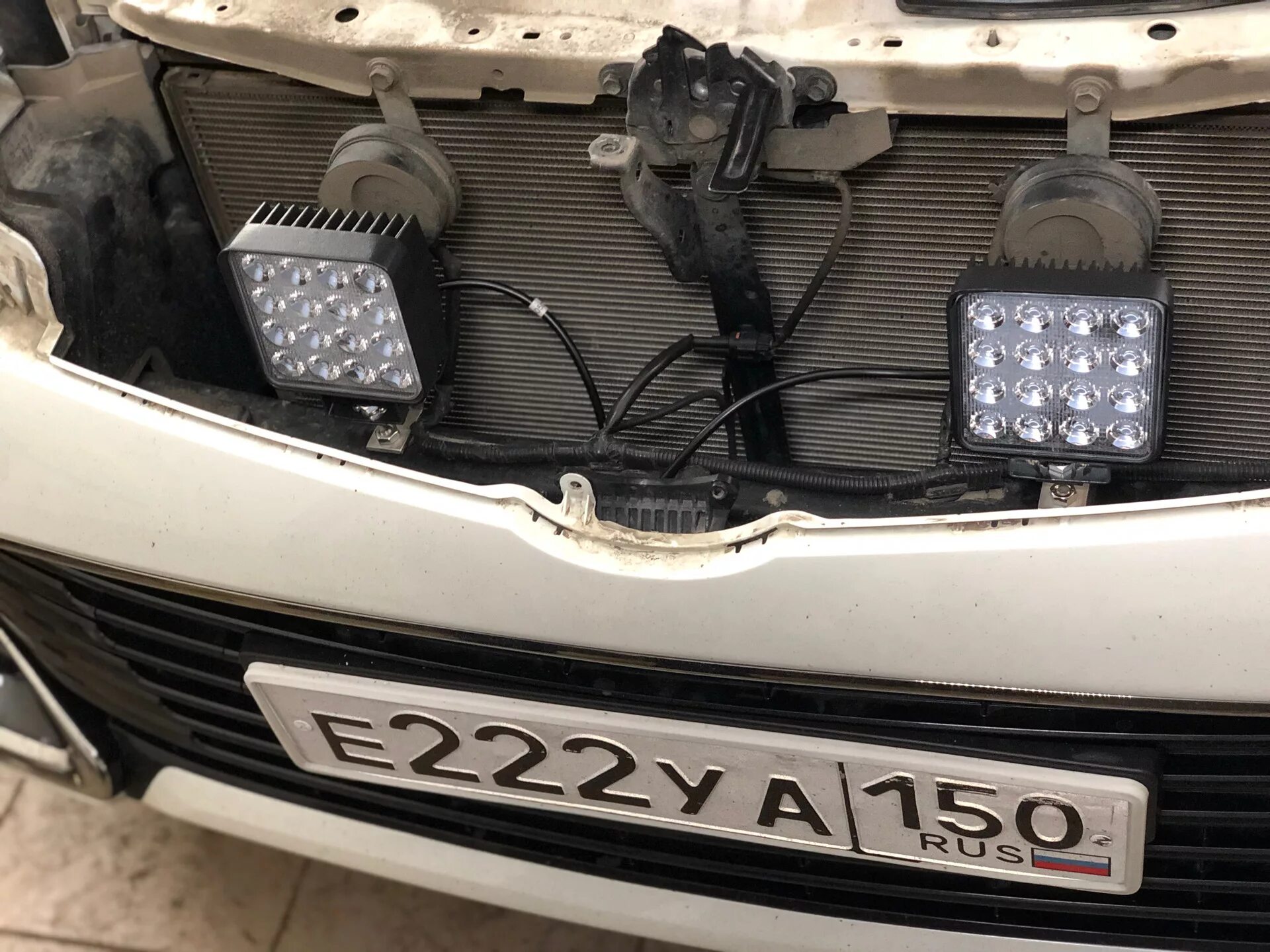 Свет под решетку. Фсо вспышки стробоскопы. Свет под решетку. Mercedes w210 фсо. Фсо в фары ваз 2109.