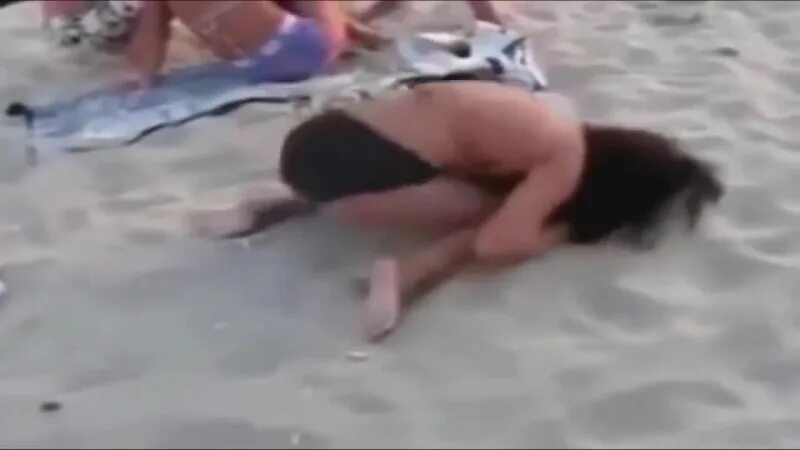 Видео про пьяных. Ютуб приколы с бабами пьяными. смешные ролики про пьяных женщин. смешные ролики про женщин.
