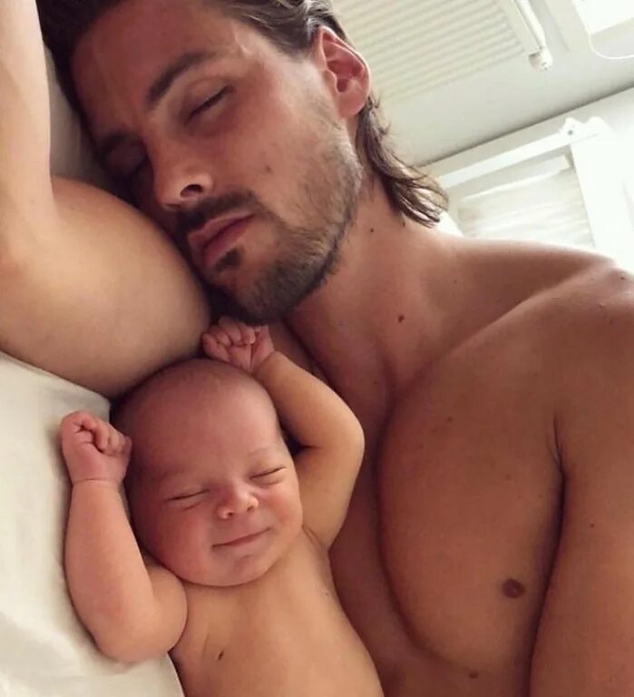 папа совсем. стал папой картинки. стать отцом совсем легко. папа совсем. папа совсем.