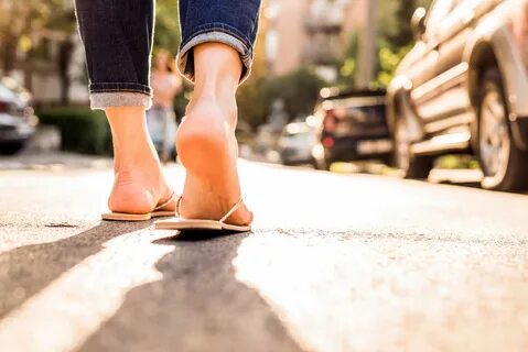 Foot shoes