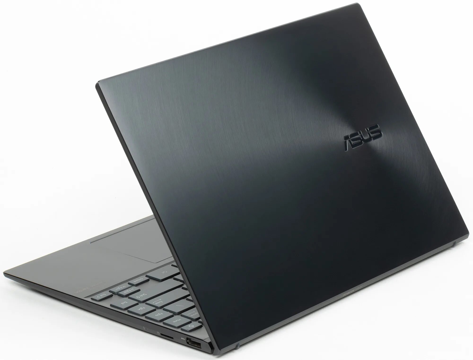 Asus zenbook 32. ASUS ZENBOOK ux325ea. Ноутбук ASUS ZENBOOK 13 ux325ea. ASUS ZENBOOK 13 OLED ux325. ASUS ZENBOOK 14 ux425ea.