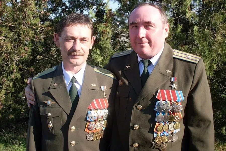 Герои ссср вов. Борчане герои советского союза. 4 х кратный герой. 4 х кратный герой. Маршал а.