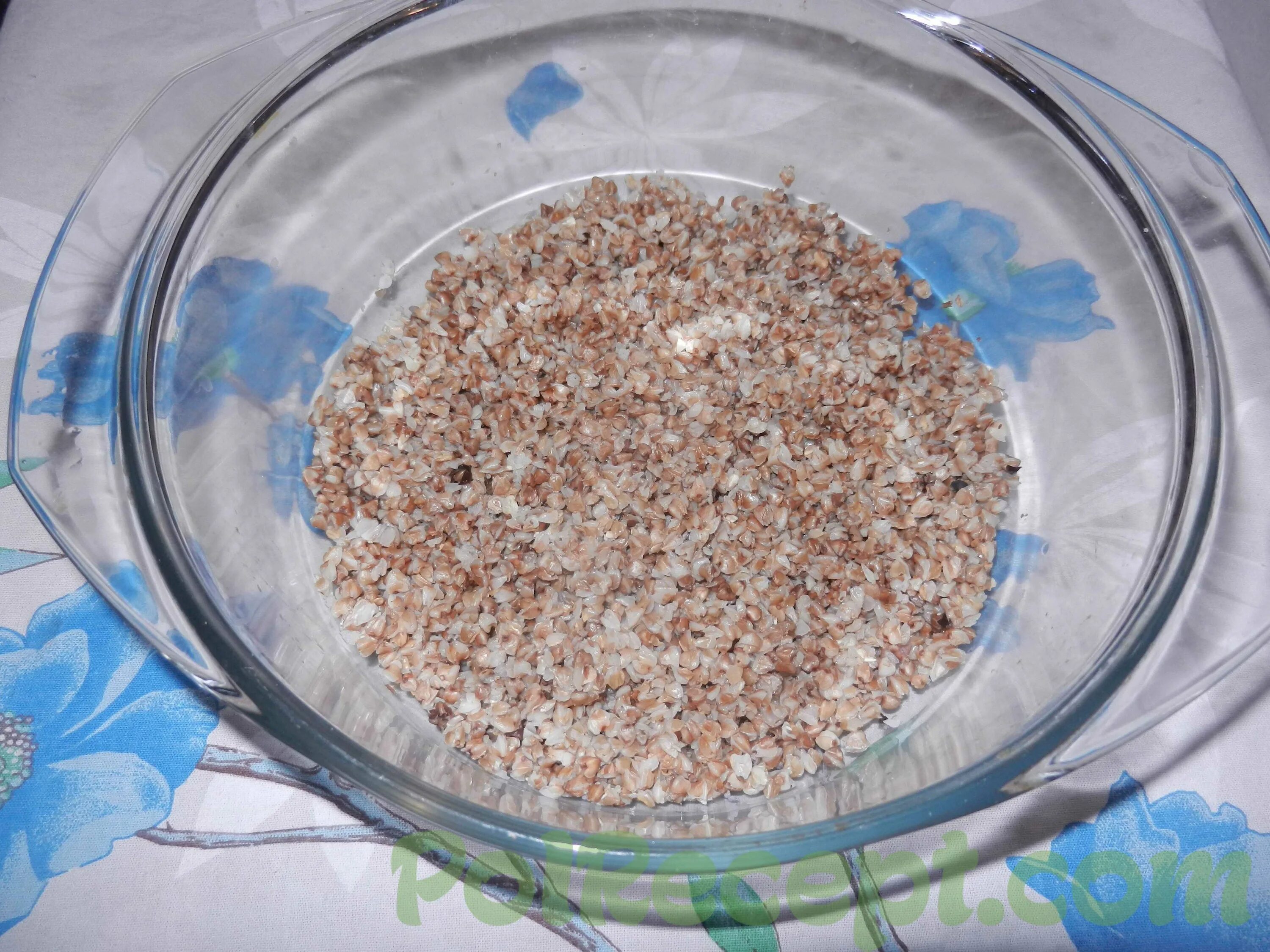 Каша в пакетиках в микроволновке. Гречневая каша в свч. Как приготовить гречку в микроволновке. Готовка гречки в пакетах. Гречка в микроволновке рецепт.