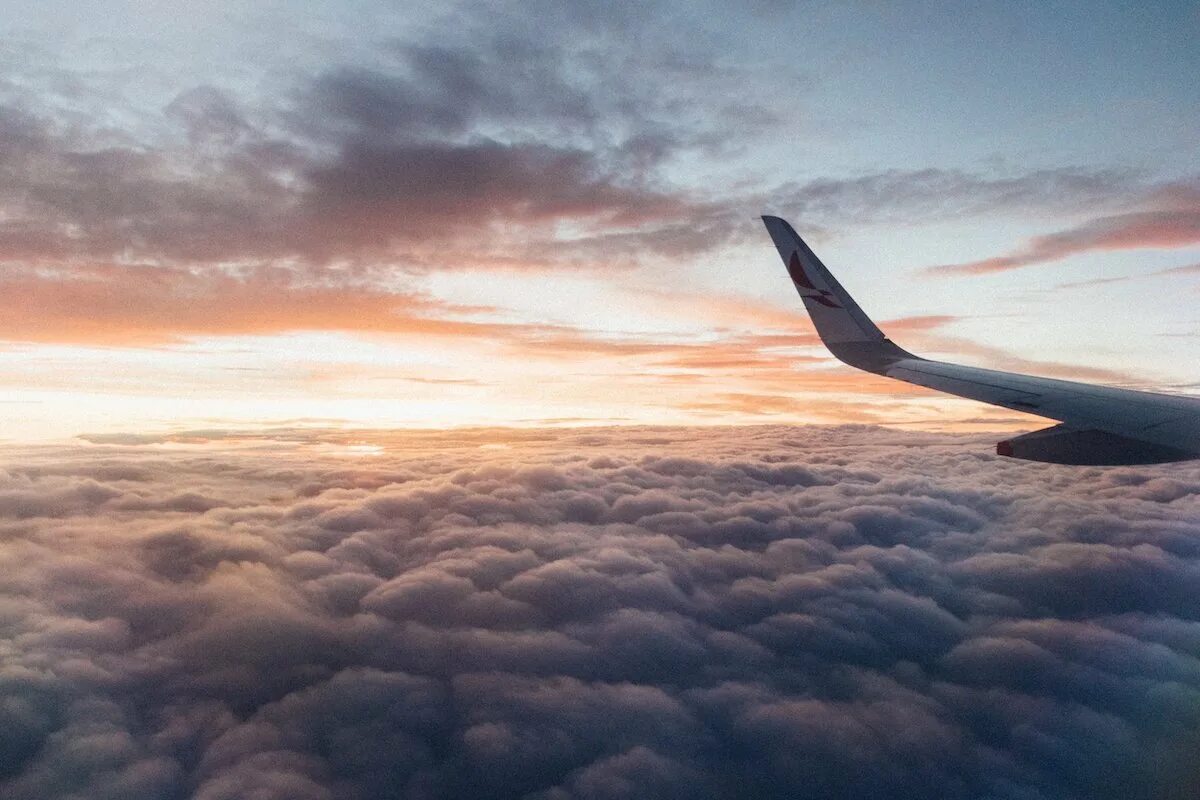 Flying cloud
