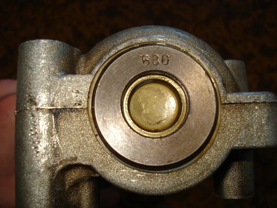 Направляющая гбц 2108. Распредвал окб 680. Распредвал окб 680 на ниву. Распредвал ваз 210740. Распредвал окб 680 на ниву.