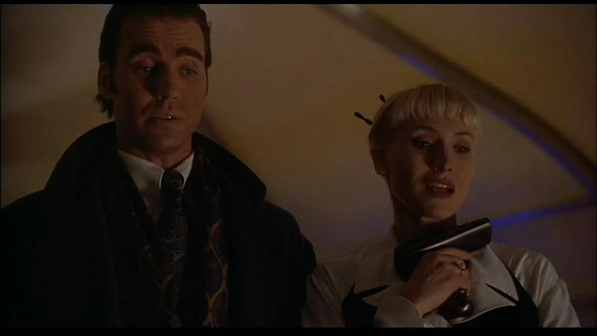 Человек тьмы 1996. Человек тьмы. Человек тьмы (сэм рэйми, 1990). Человек тьмы 1996. Darkman studio.